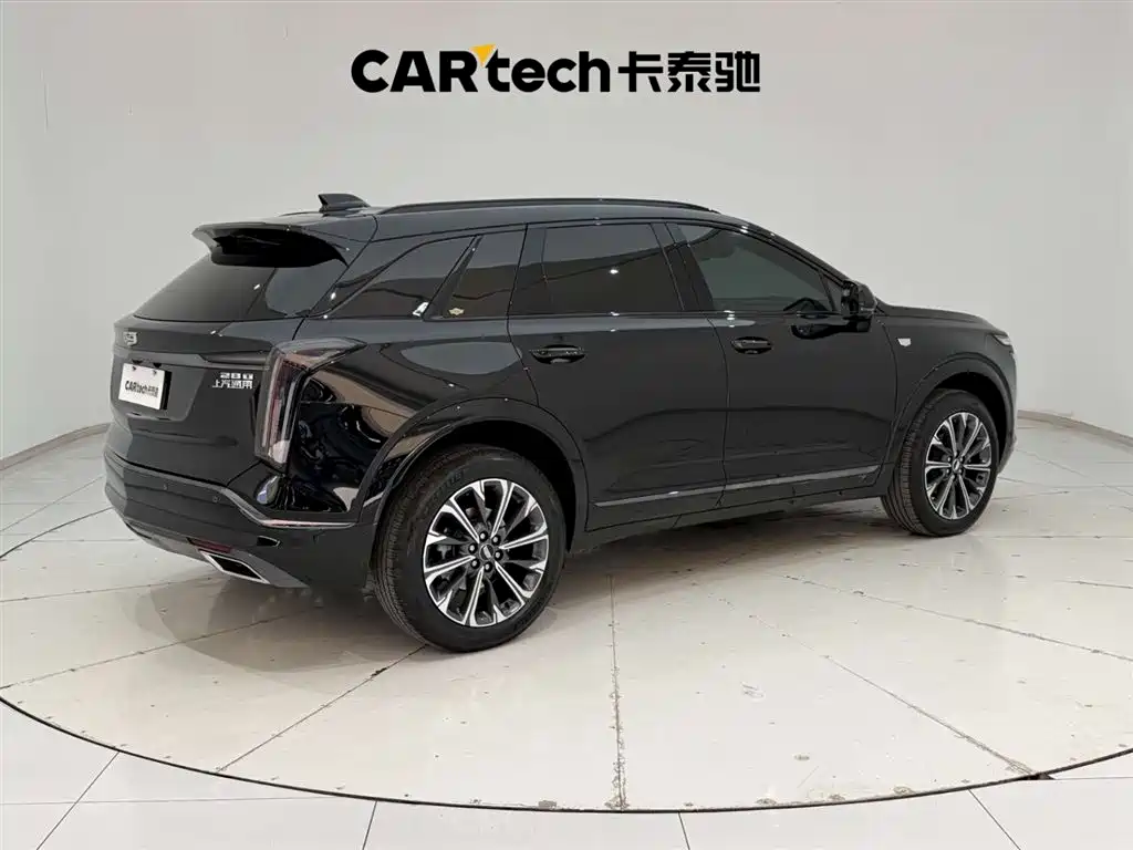 CADILLAC XT5