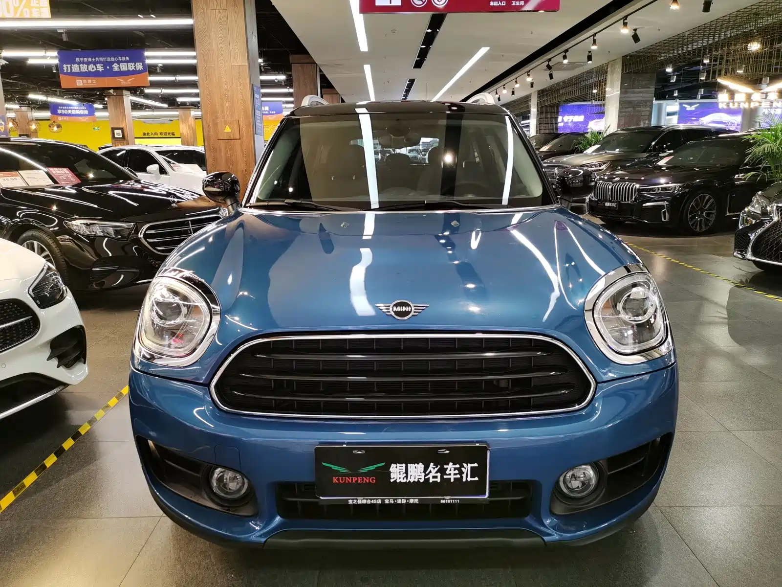 Photo 2 - MINI COUNTRYMAN