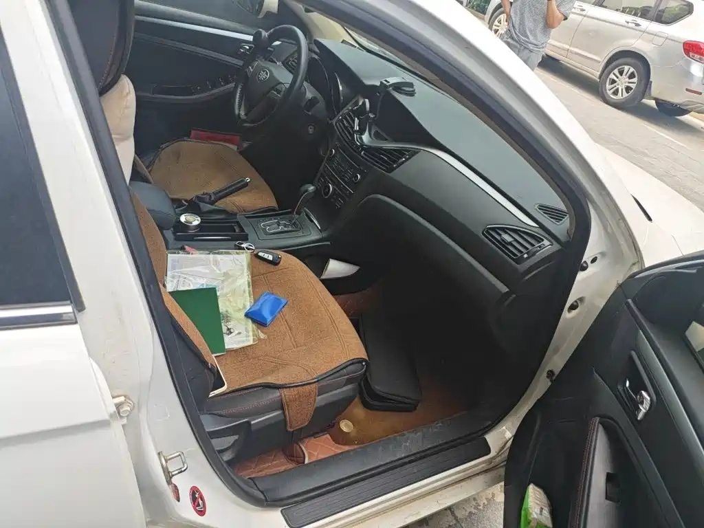 Besturn B70 2015 2014 2.0L Automatic Luxury