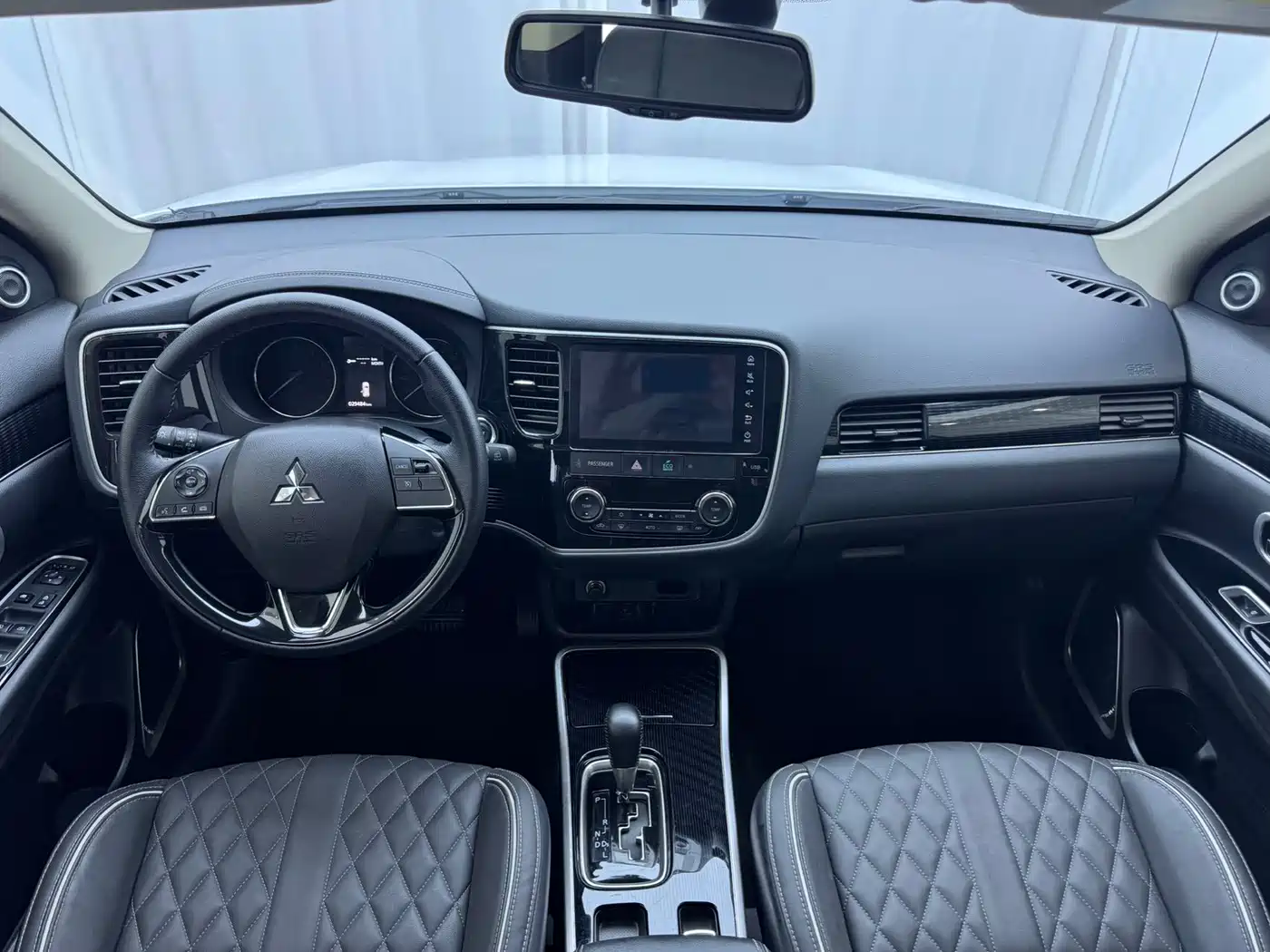 Mitsubishi Outlander 2023 2021 2.0L 2WD Smooth Ride Version 5-Seater