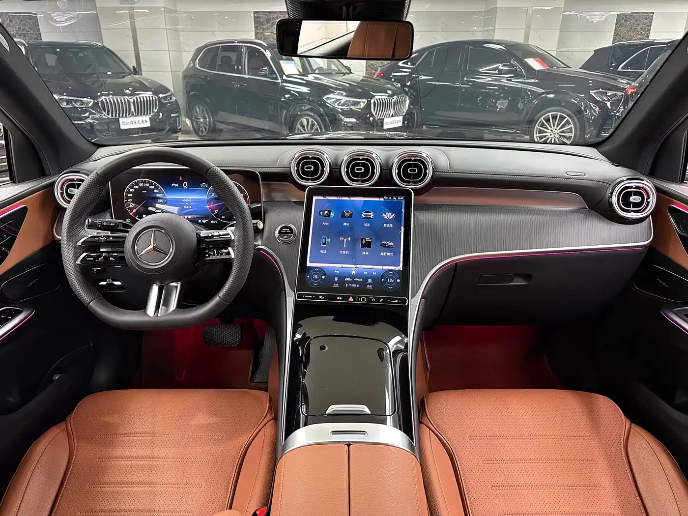 Mercedes-Benz GLC 2023 GLC 260 L 4MATIC Luxury 7-Seater фото 12