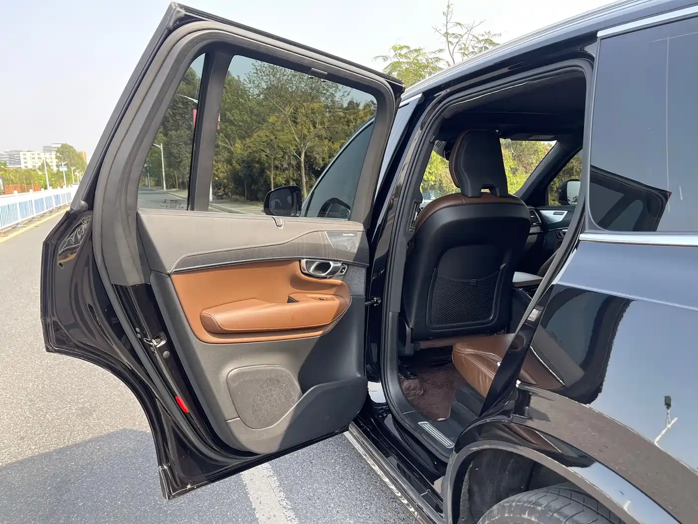 Volvo XC90 Plug-in Hybrid 2022 2022 Facelift E-Drive Hybrid T8 Intelligent Premium Luxury 7-Seater
