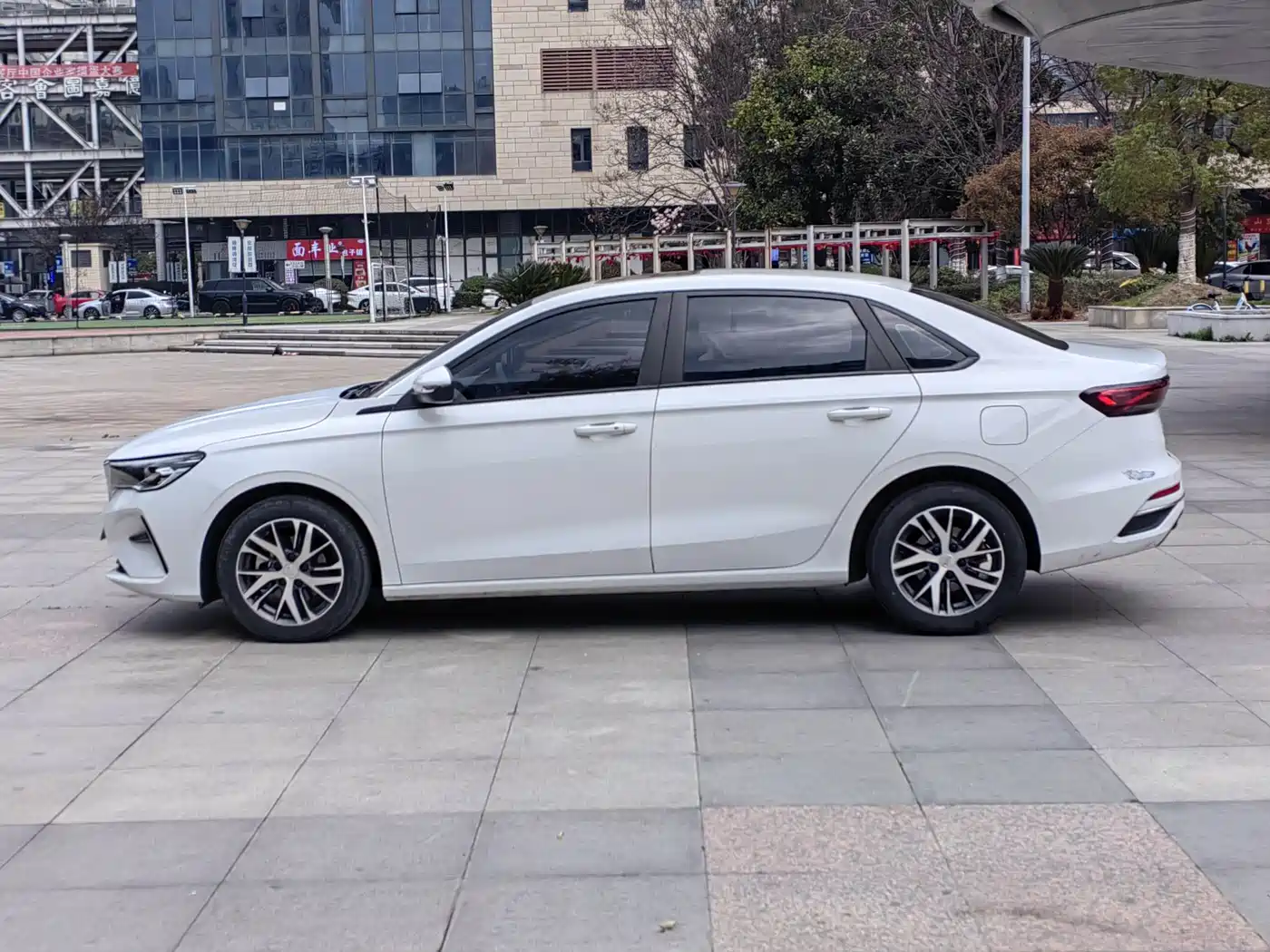 GEELY AUTOMOBILE EMGRAND