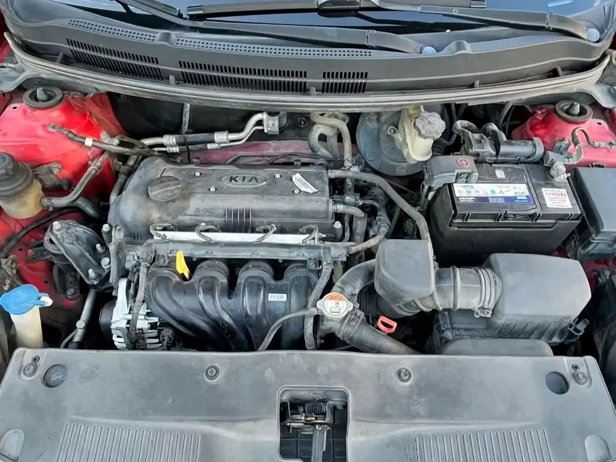 Kia K2 2012 Sedan 1.4L AT GLS Commemorative Edition фото 8