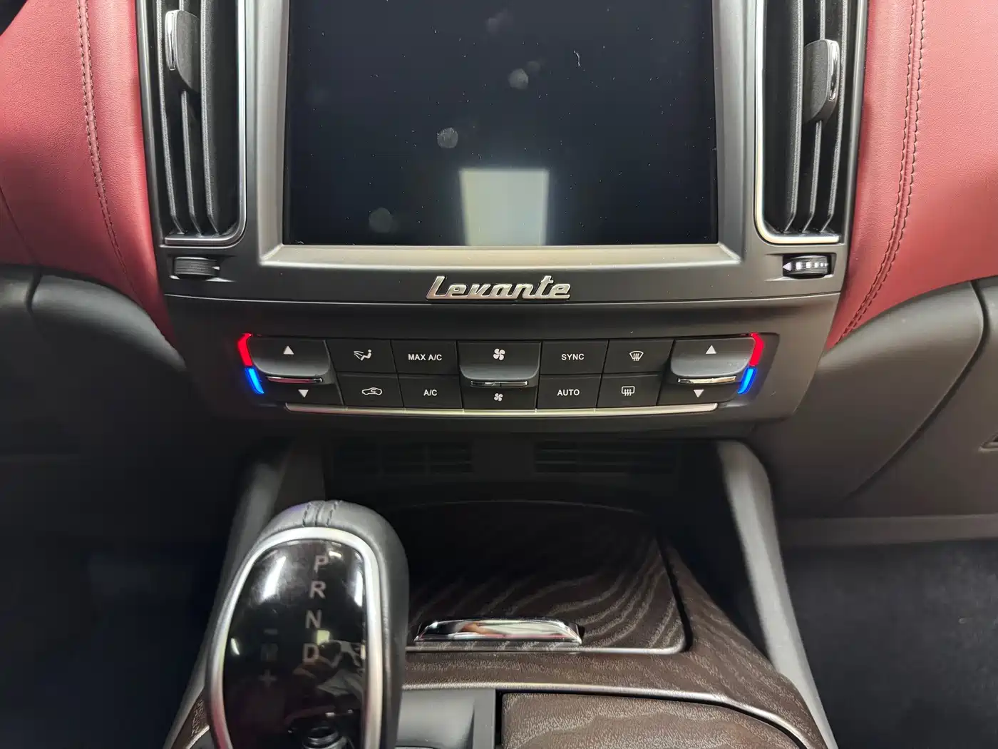 Фото 30 - Maserati Levante