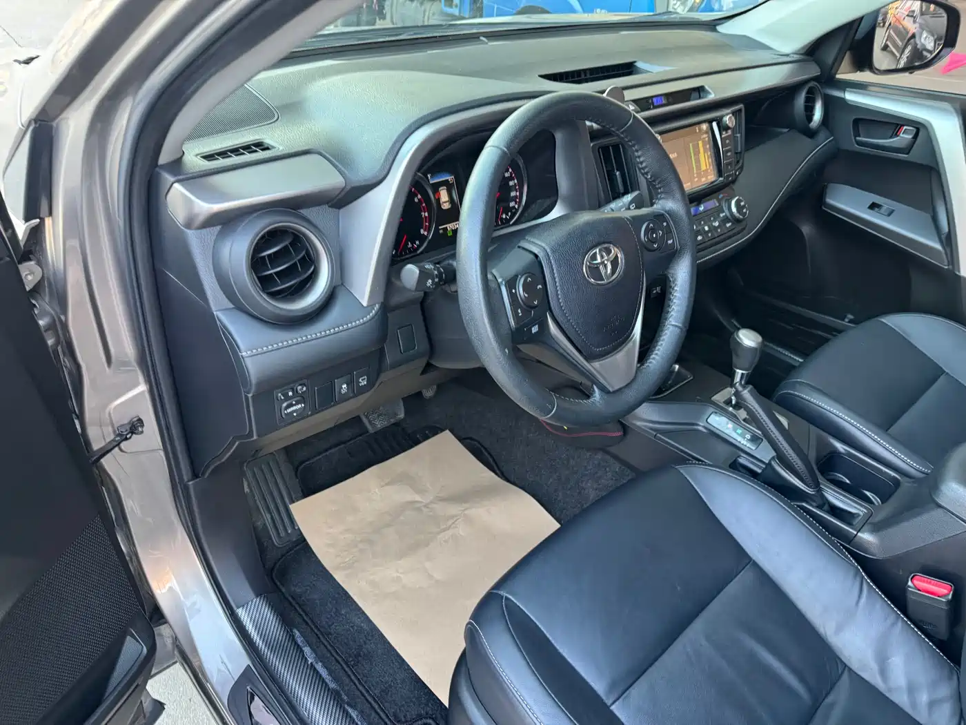Toyota RAV4 Rongfang 2016 2.5L Automatic 4WD Elite фото 2
