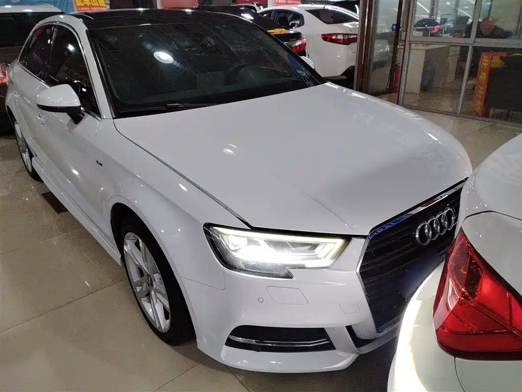 Audi A3 2019 Limousine 35 TFSI Fashion China V фото 3