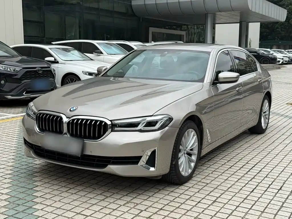 Photo 1 - BMW 5 Series