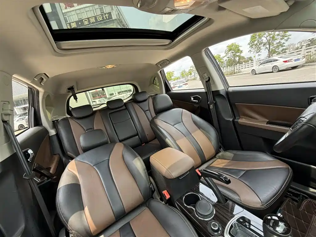 GAC Trumpchi Trumpchi GS5 Super 2015 1.8T Automatic 4WD Elite Edition фото 22