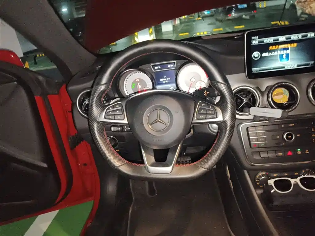 Mercedes-Benz CLA (Import) 2015 CLA 220 4MATIC фото 3