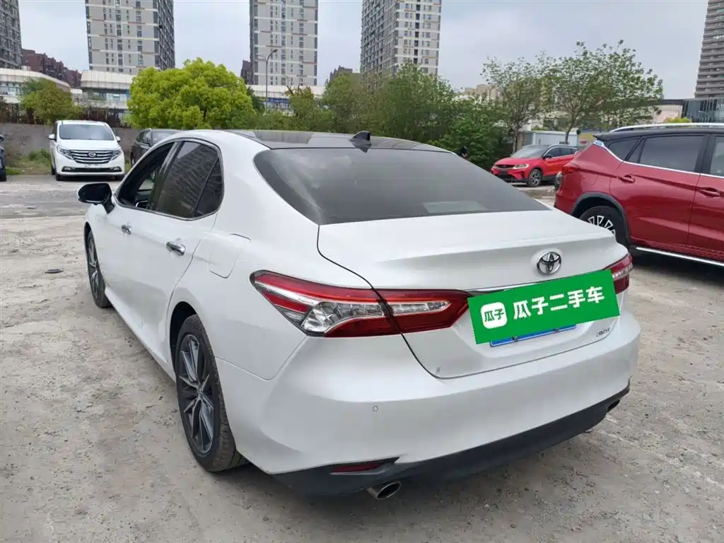 Toyota Camry 2021 2.5G Luxury Edition фото 5