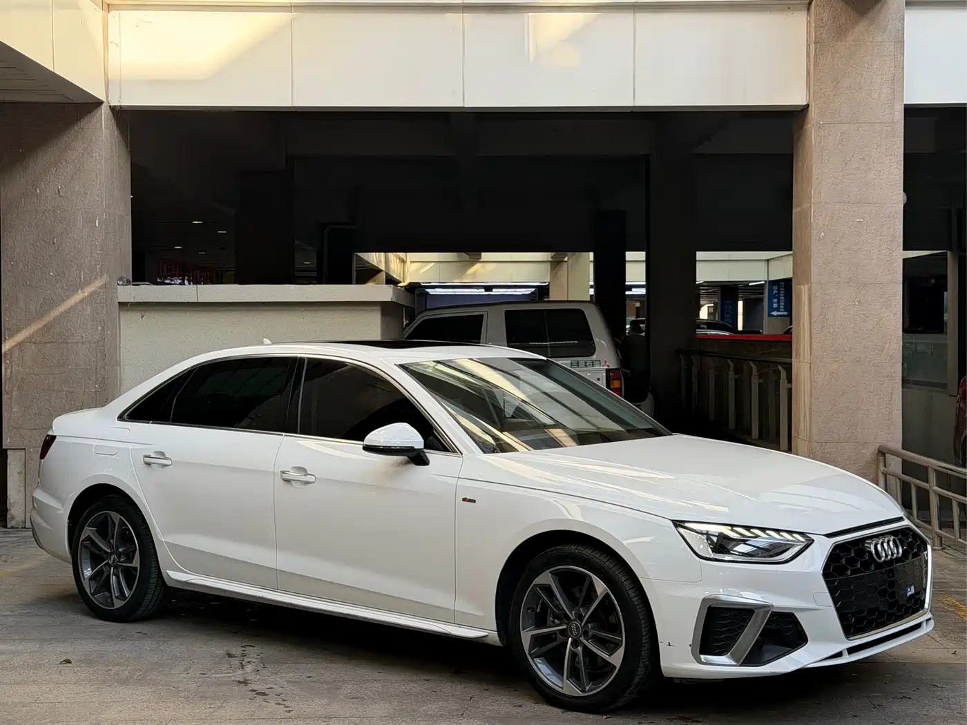 Audi A4L 2020 40 TFSI Fashion Dynamic Edition