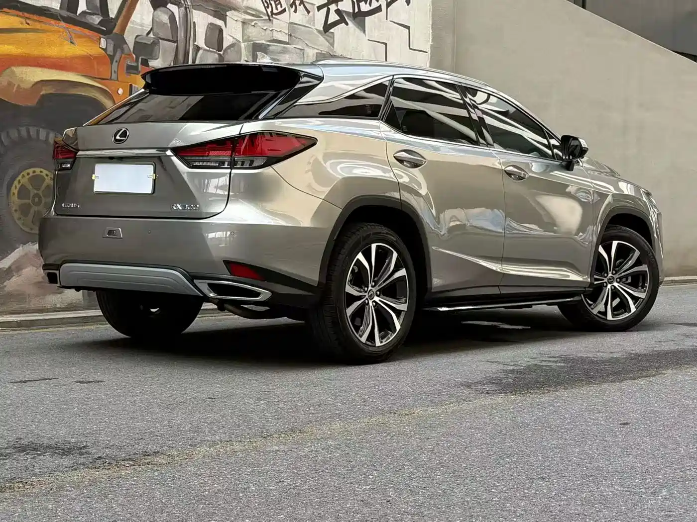 Фото 2 - Lexus RX