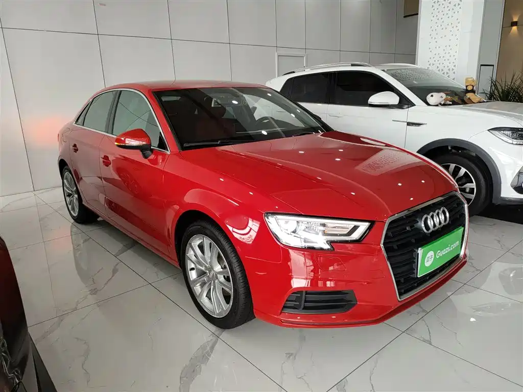 Audi A3 2018 30th Anniversary Limousine 35 TFSI Progressive фото 4