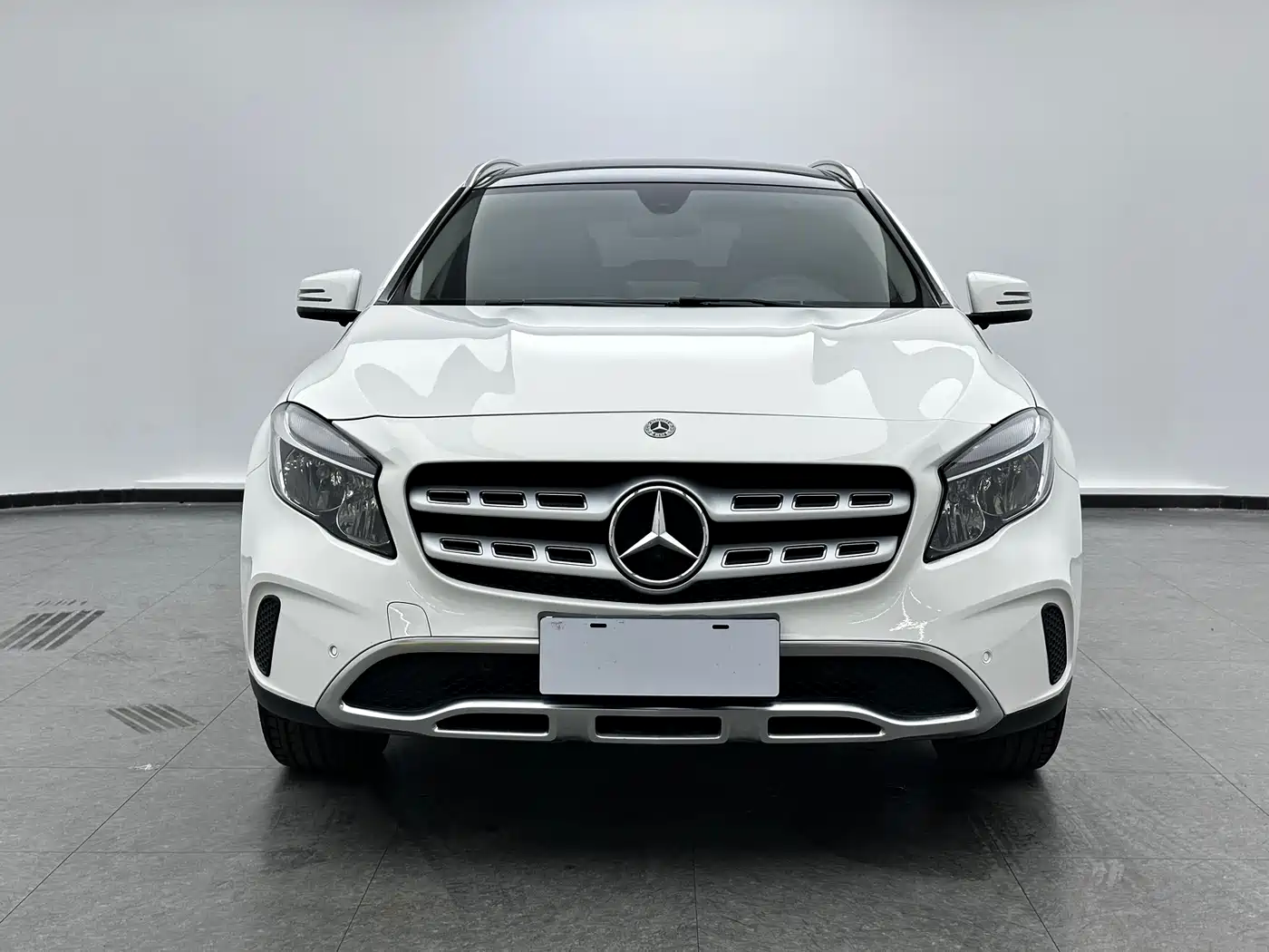 Mercedes-Benz GLA 2018 GLA 200 Dynamic фото 2