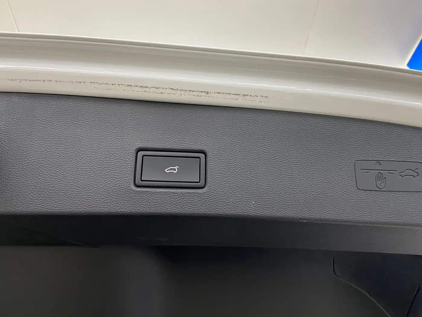 VOLKSWAGEN T ROC EXPLORING SONGS