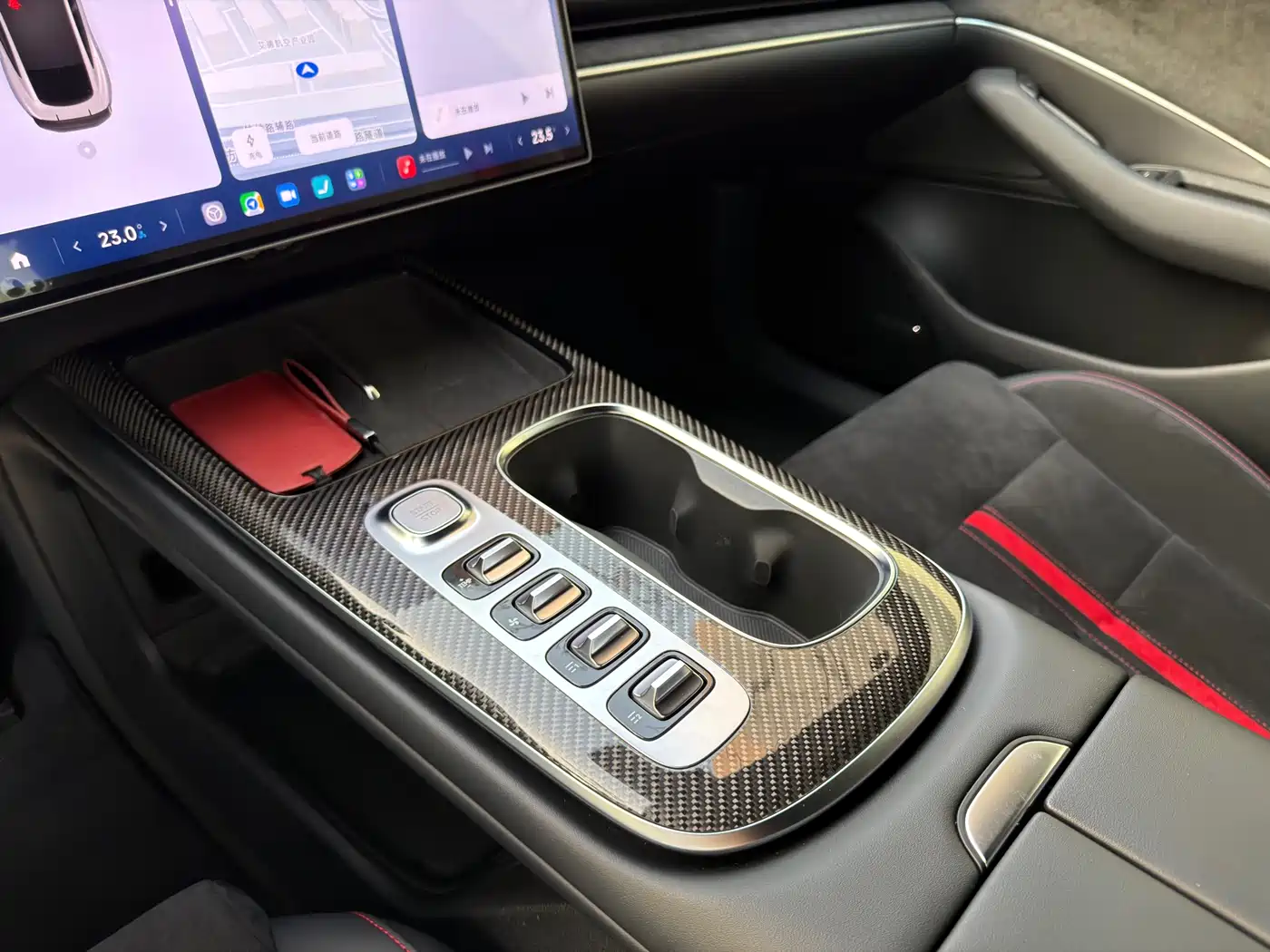 XIAOMI CAR XIAOMI SU7 ULTRA