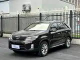 Фото 1 - Kia Sorento