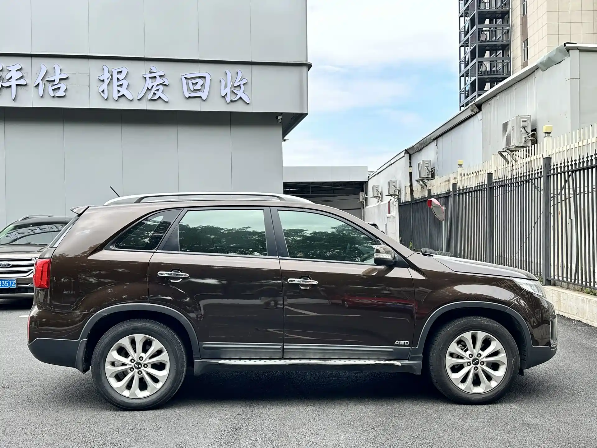 Фото 6 - Kia Sorento