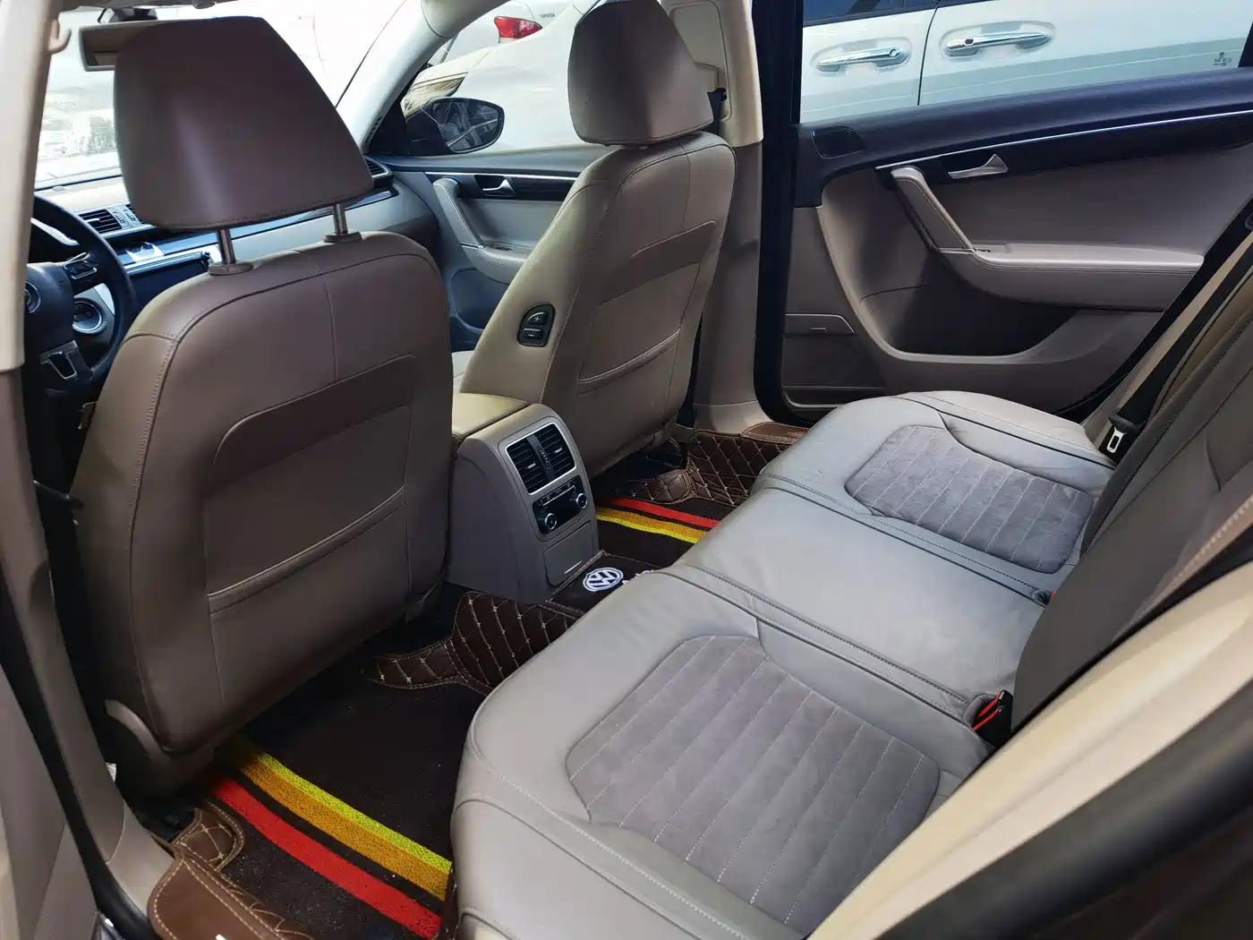 Volkswagen Magotan 2012 2012 Facelift 1.8TSI Luxury