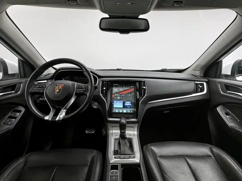 Roewe RX5 2016 2016 30T 2WD Automatic Internet Smart Edition