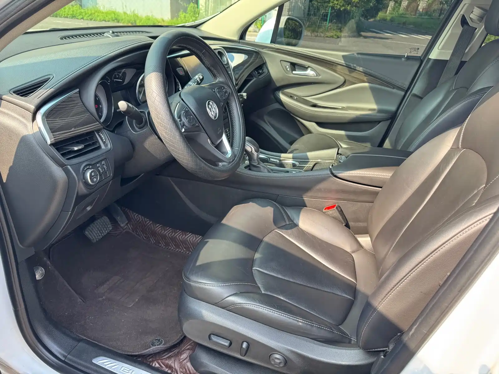 Фото 4 - Buick Envision Plus