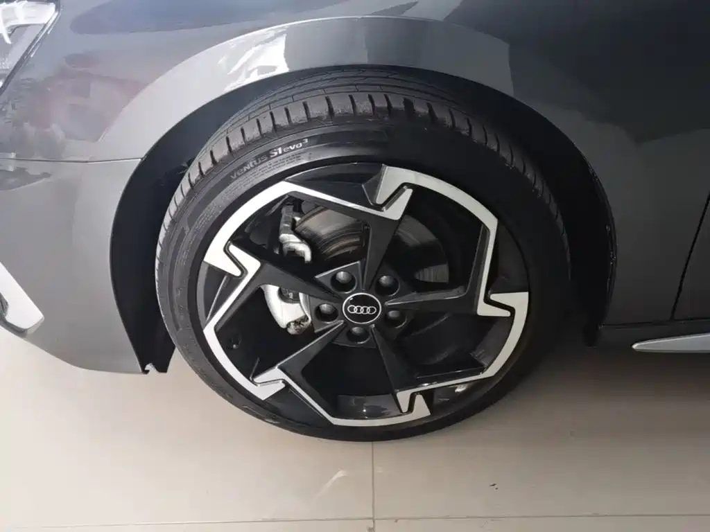 Фото 23 - Audi A3