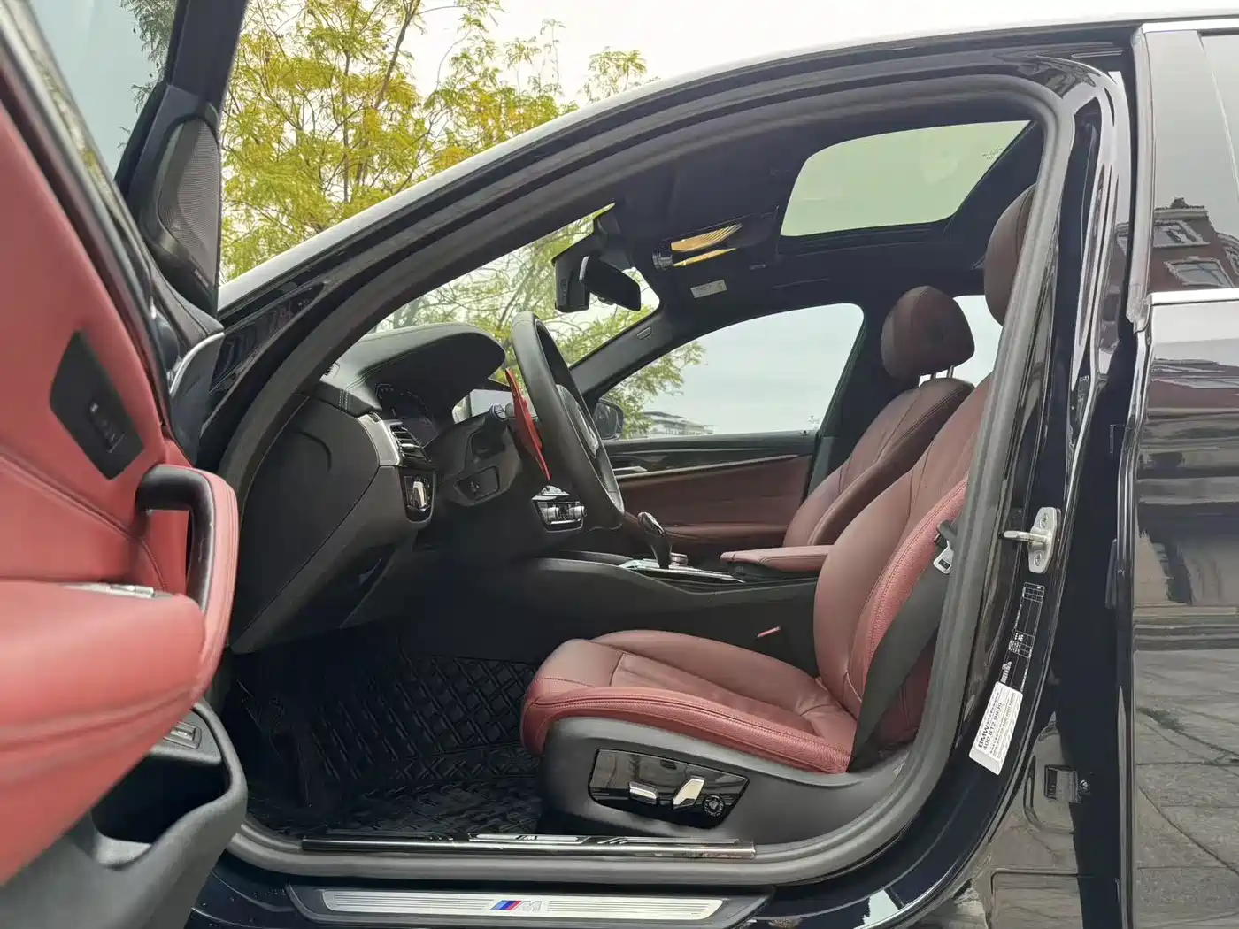 BMW 5 Series 2020 530Li Exclusive M Sport Package фото 9