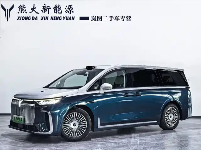 Voyah Dreamer PHEV, Полный привод, Флагман