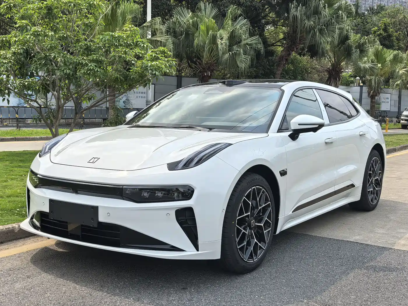 ZEEKR EXTREME KRYPTON 001