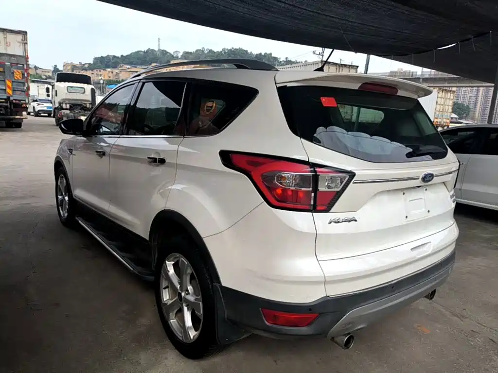 Фото 5 - Ford Kuga