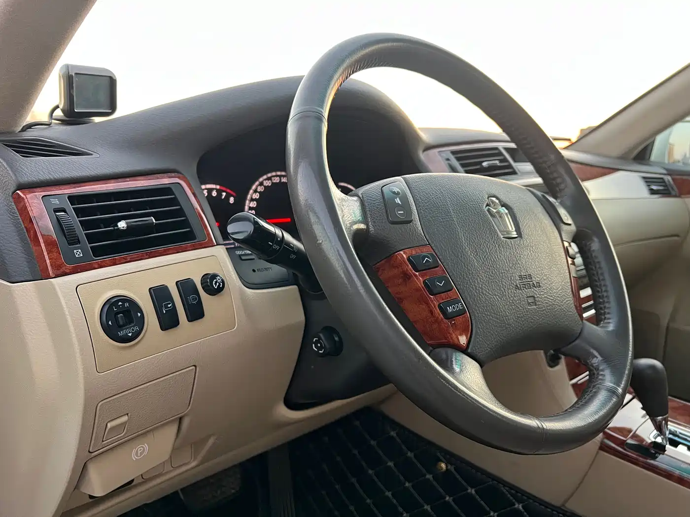 Toyota Crown 2007 2.5L Royal Navigation Edition фото 14