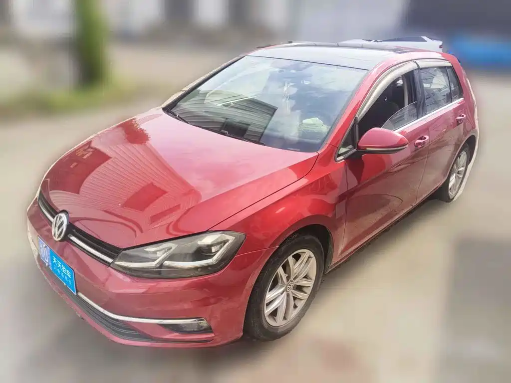 Фото 1 - Volkswagen Golf