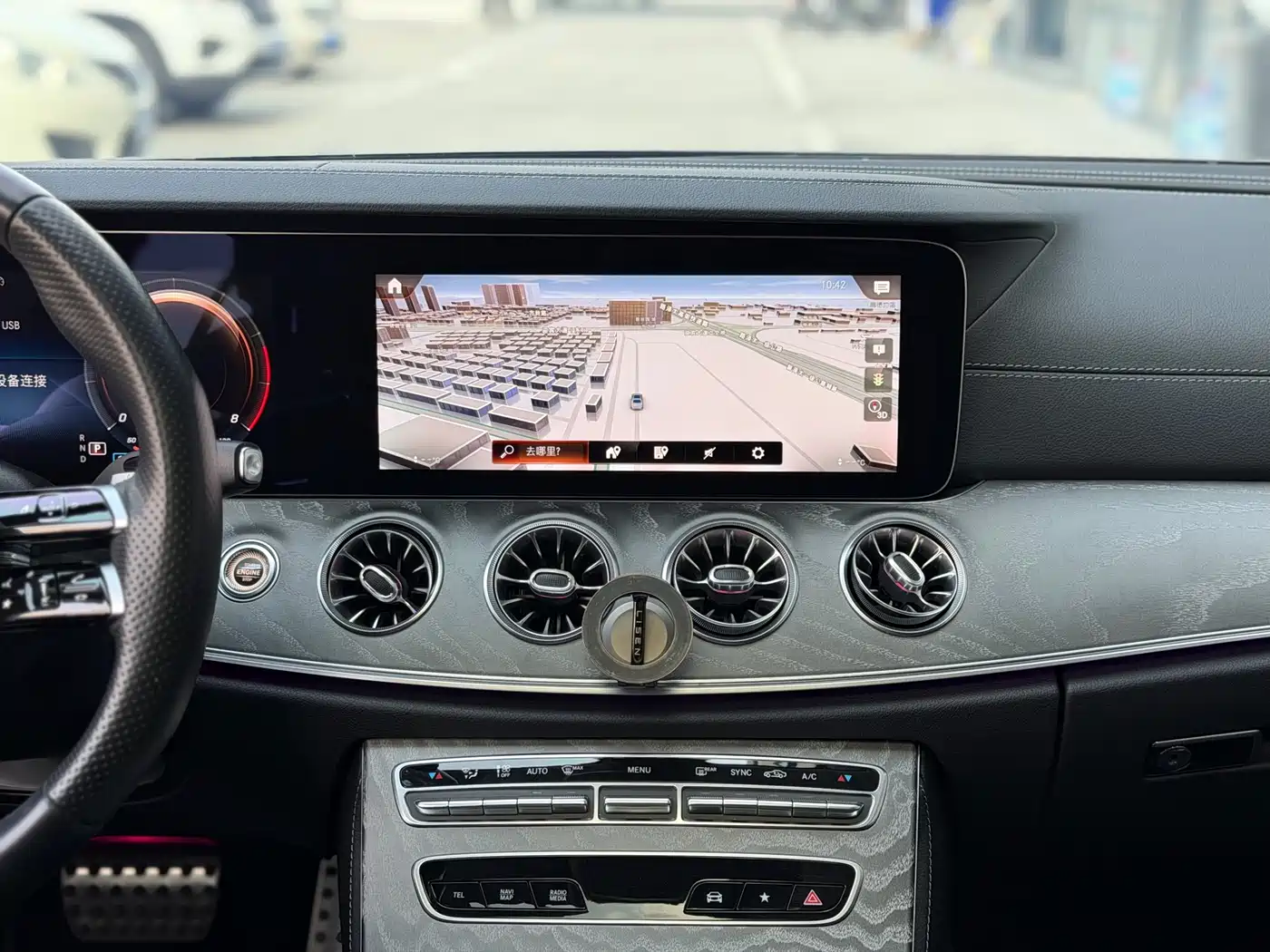 MERCEDES-BENZ CLS