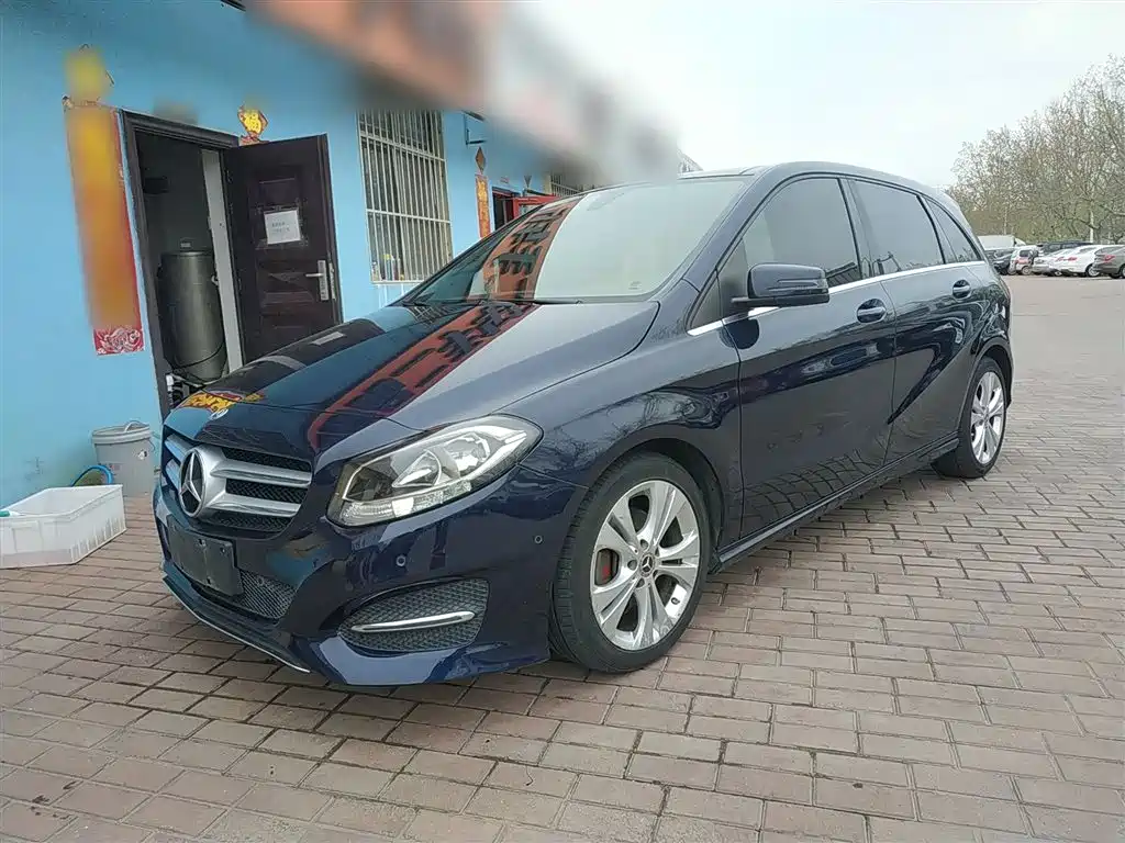 Mercedes-Benz B-Class 2018 B 200 Sport фото 2