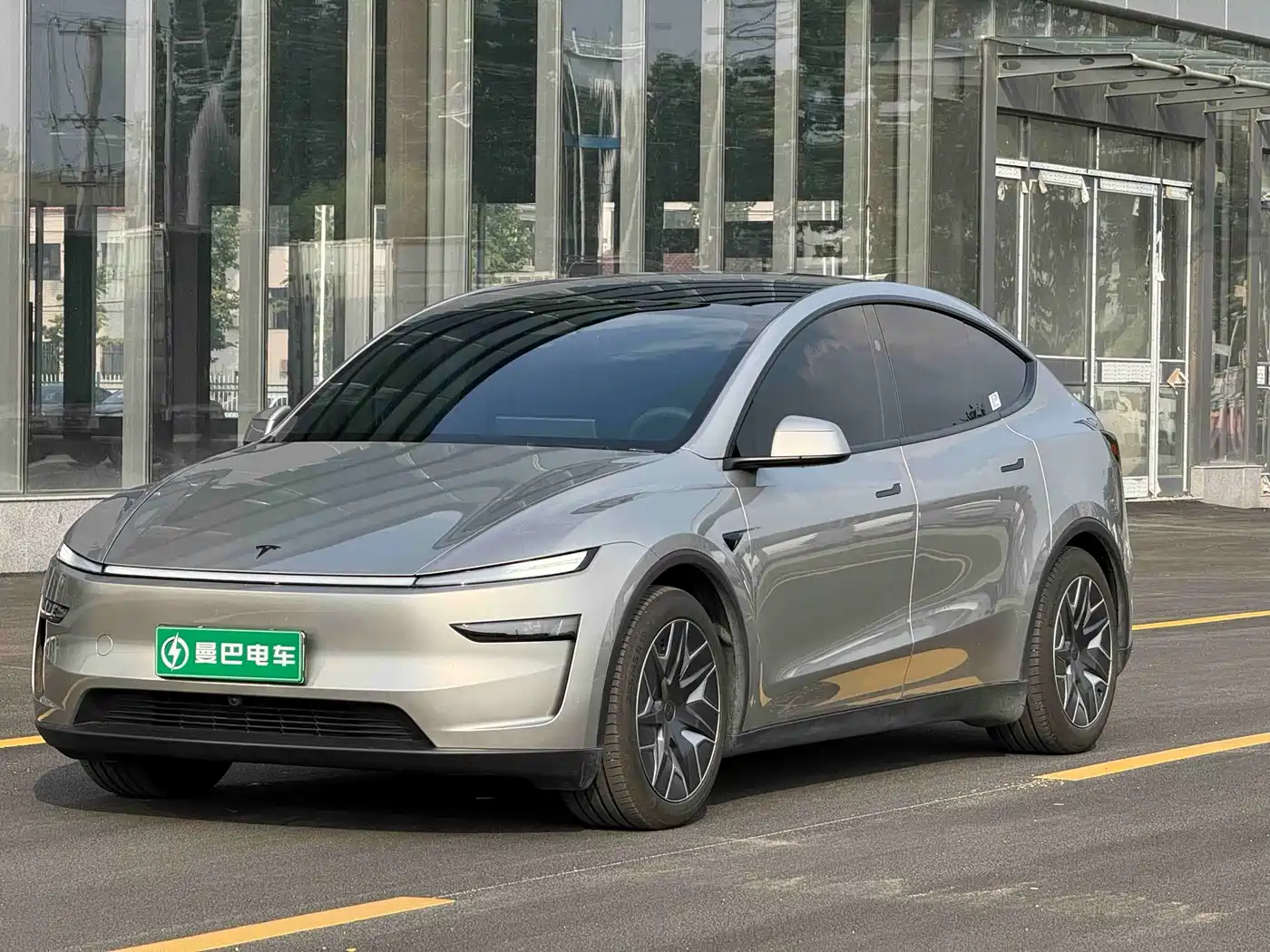 Tesla Model Y L 2025 2025 Facelift Long Range AWD