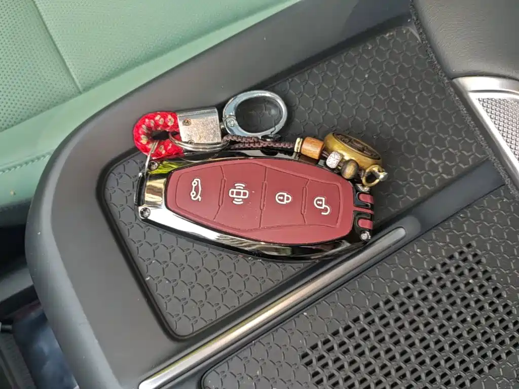 Hongqi EH7 2026 2025 690 Smart Selection Edition