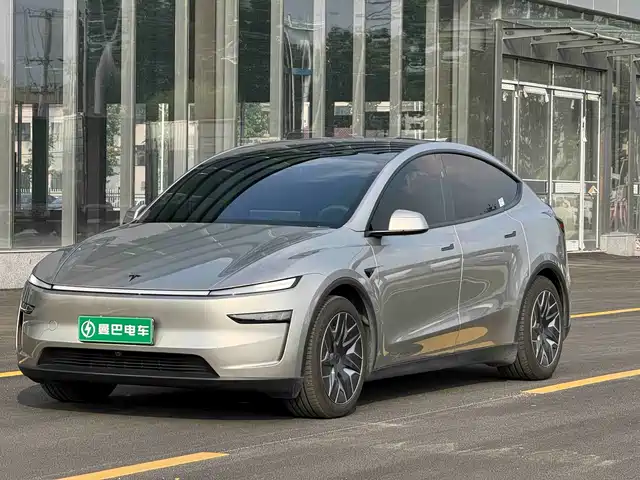  Tesla Model Y L 2025 Facelift Long Range AWD