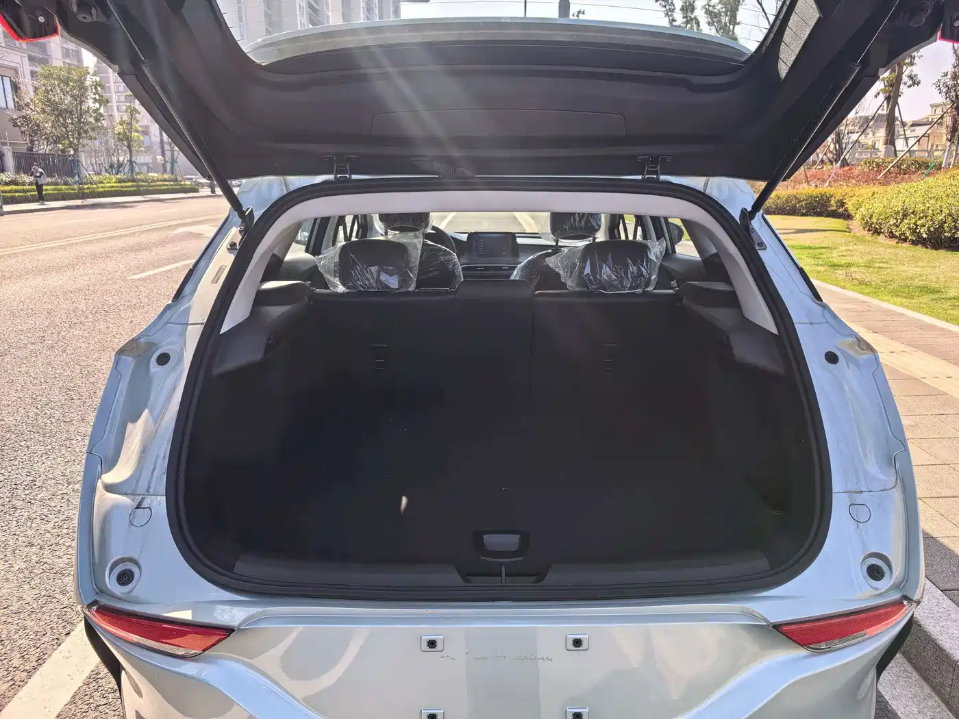 BUICK SLIGHTLY BLUE 6