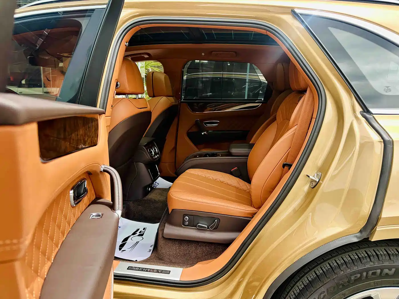 Bentley Bentayga 2018 2017 6.0T Standard Edition