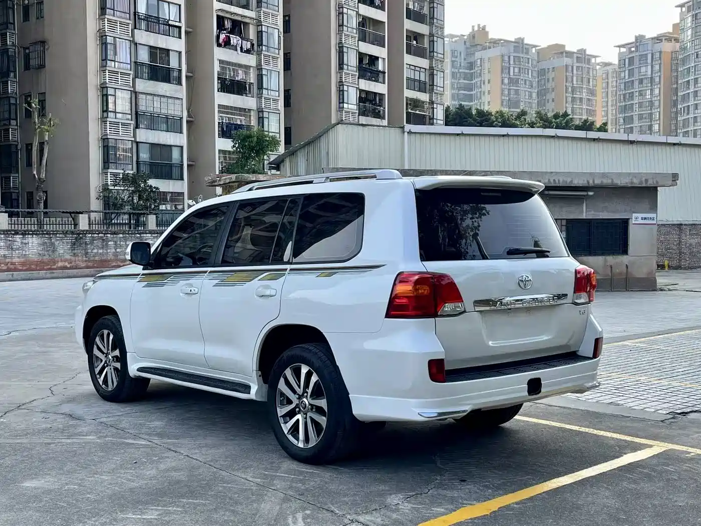Toyota Land Cruiser (Import) фото 4