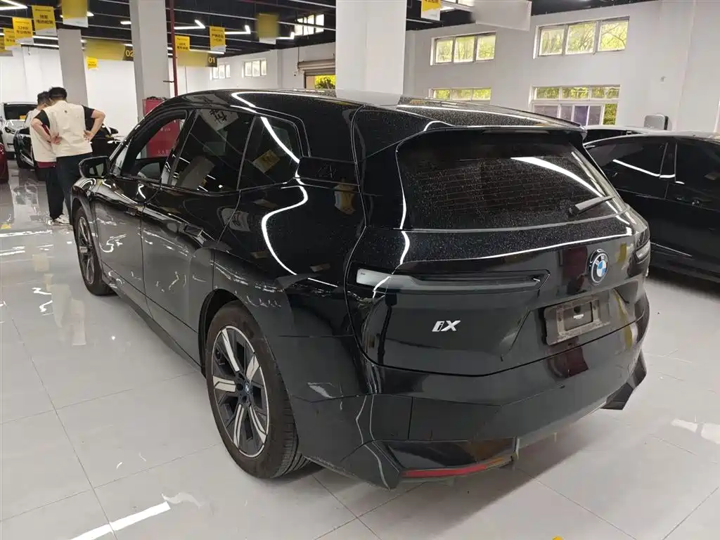 BMW iX 2022 xDrive40 фото 5