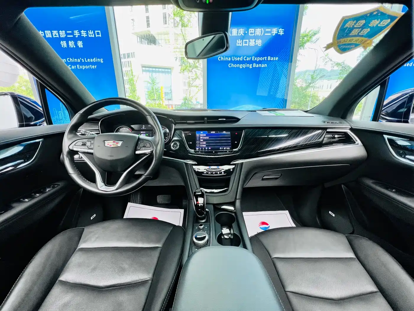 CADILLAC XT6