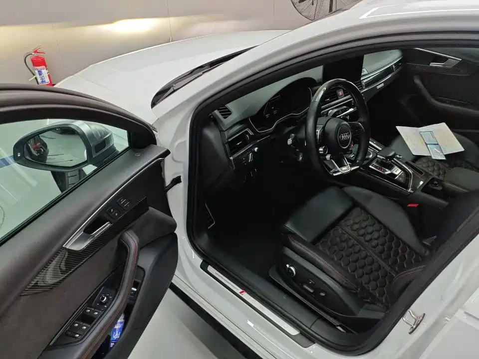 Audi RS 4 2019 2019 RS 4 2.9T Avant