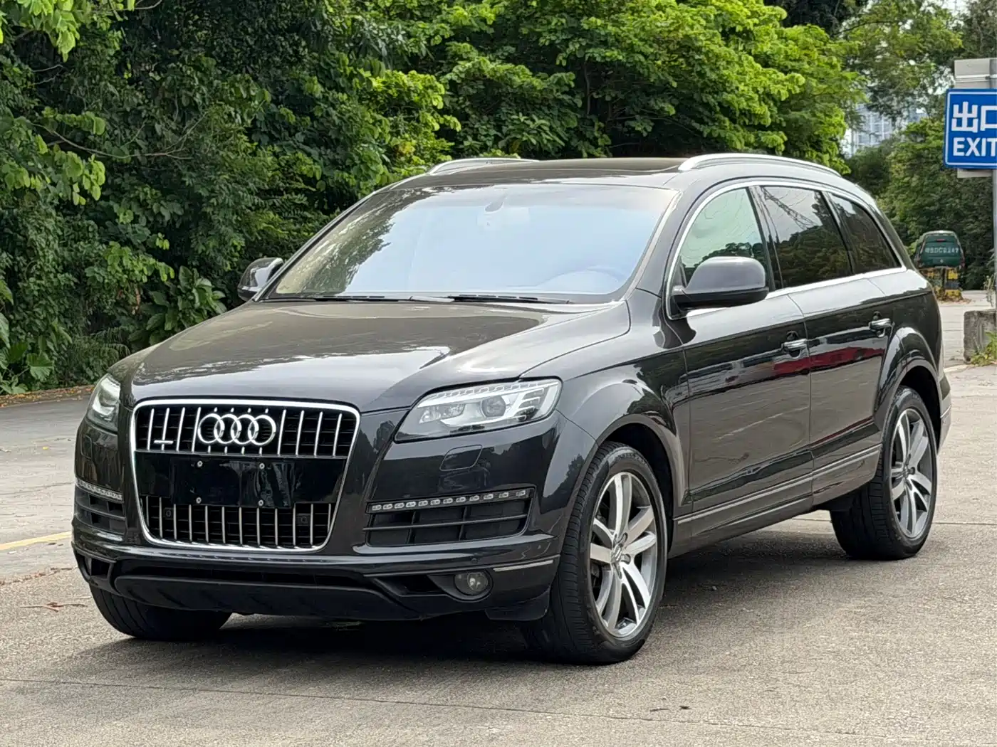 Фото 1 - Audi Q7