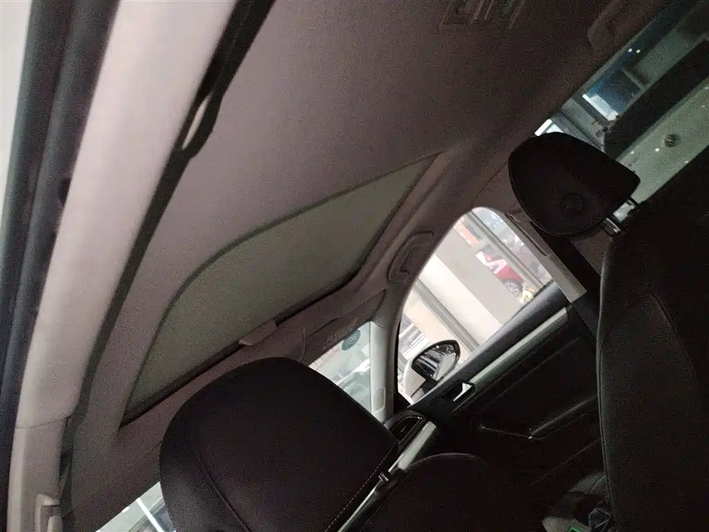 Volkswagen Lamando 2018 280TSI DSG Comfort Edition фото 18