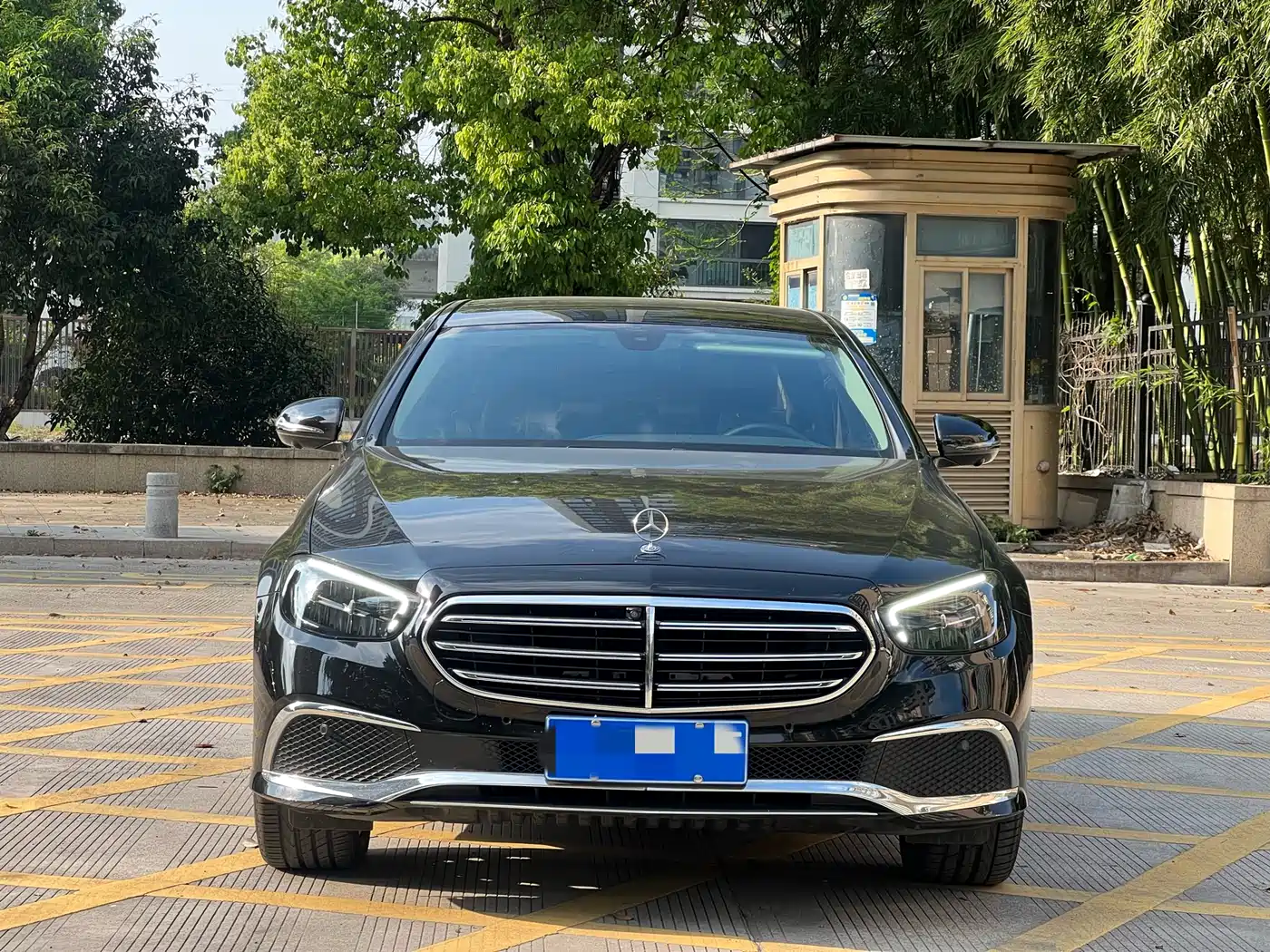  E CLASS