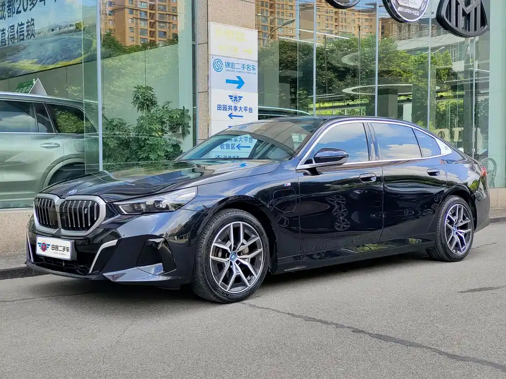 BMW i5 2024