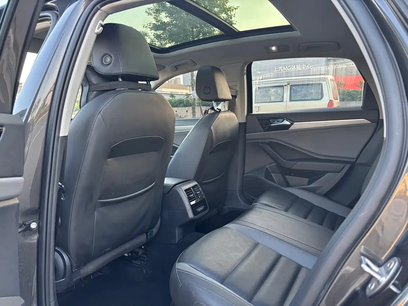 Volkswagen Sagitar 2021 280TSI DSG Comfort Smart Connect Edition фото 8