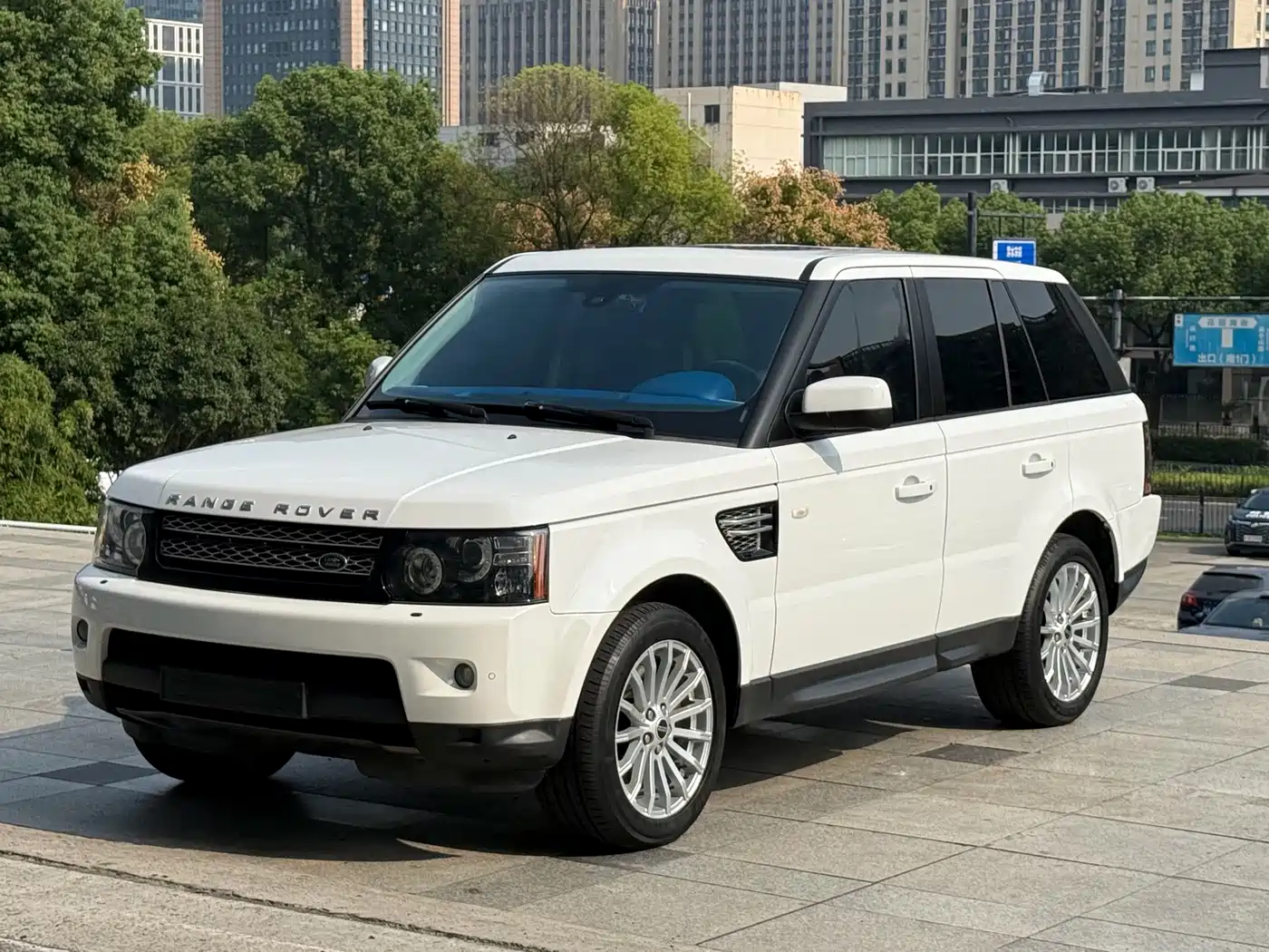 Land Rover Range Rover Sport 2012 2012 3.0 TDV6 HSE Diesel Version